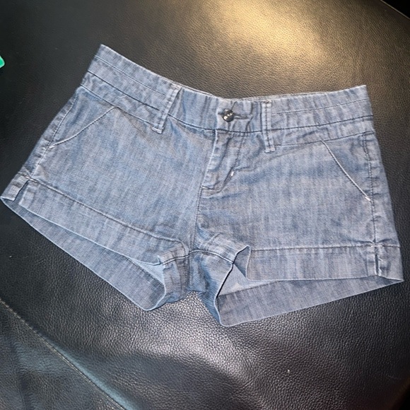 Forever 21 chambray denim shorts - Picture 1 of 7